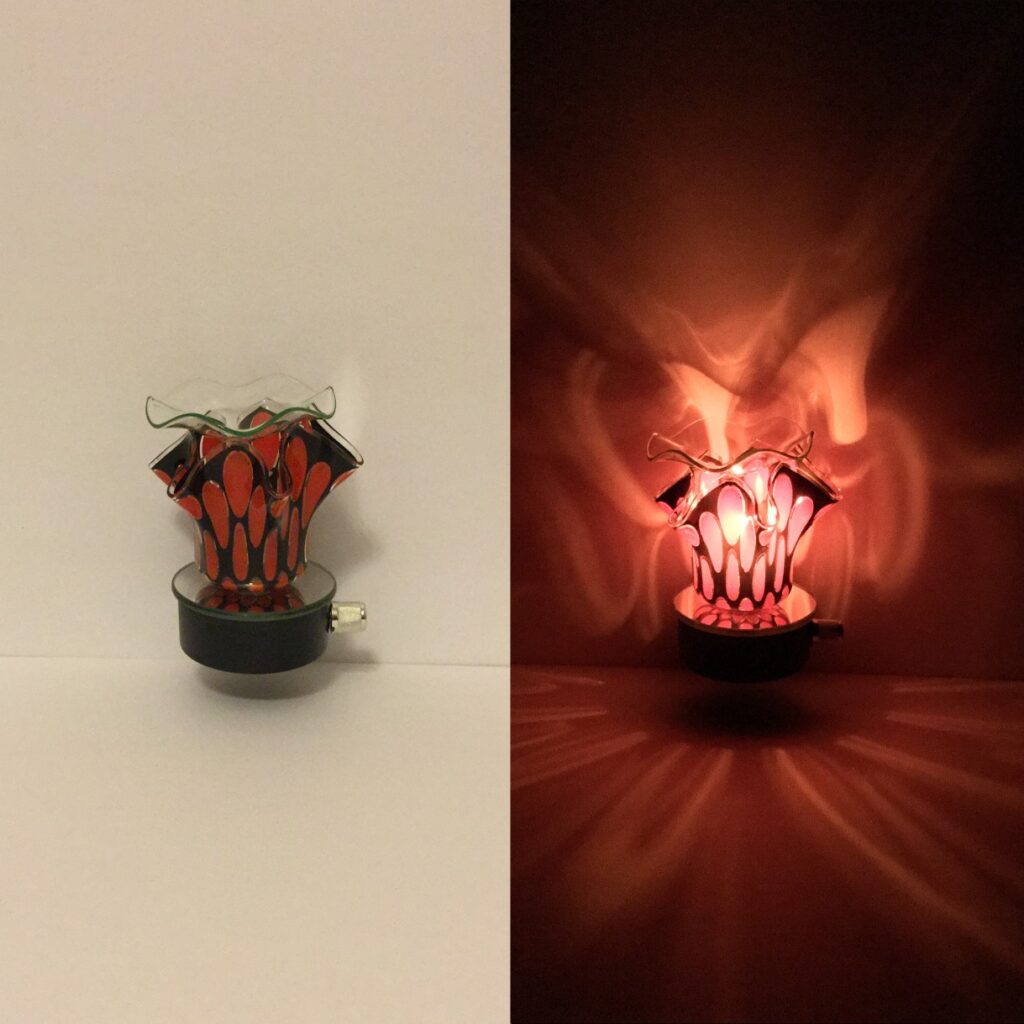 Spotted Glass Plug-Ins - Red